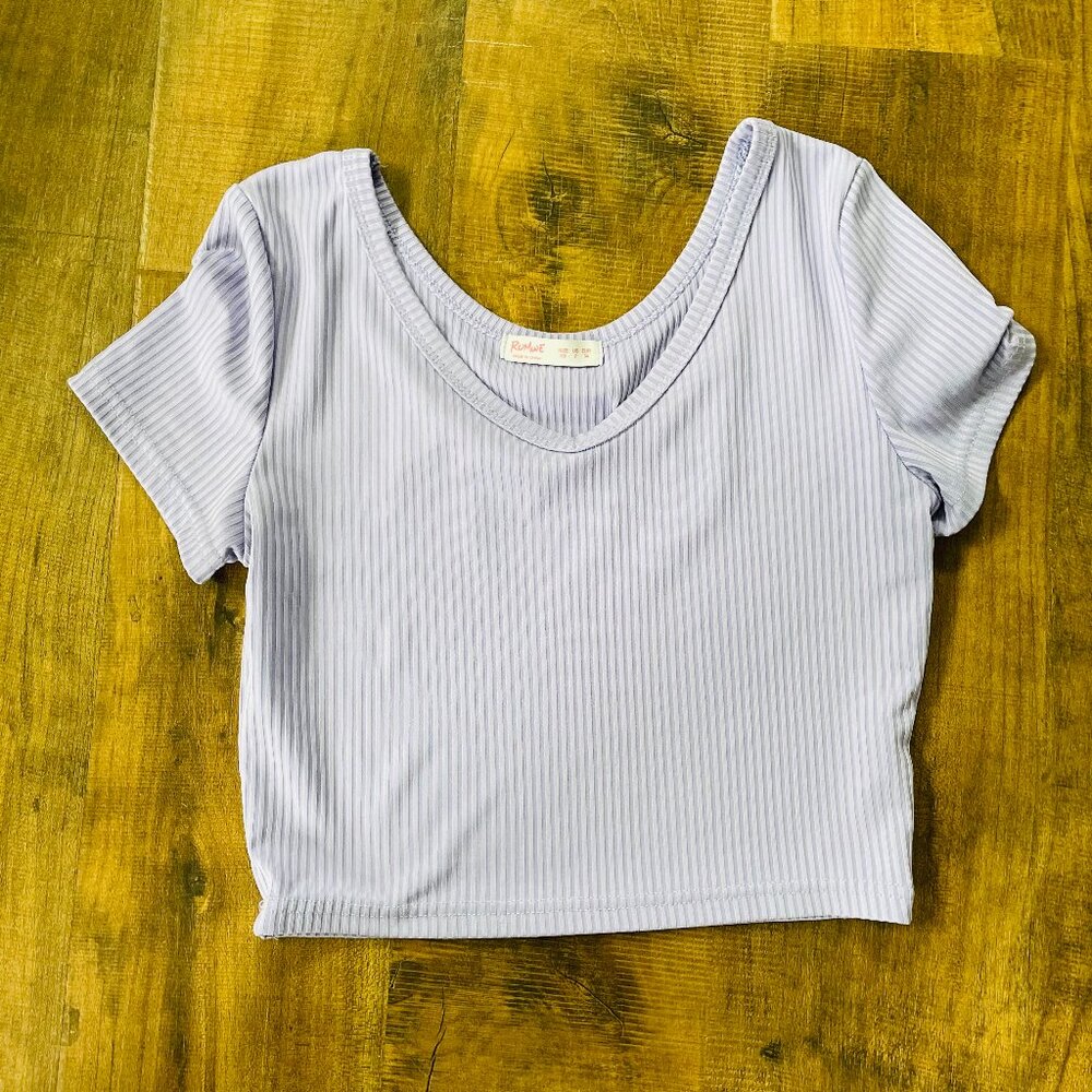 Romwe Lilac Ribbed Crop Top | Women’s XS | Lavender Short Sleeve‎ Fitted Tee
